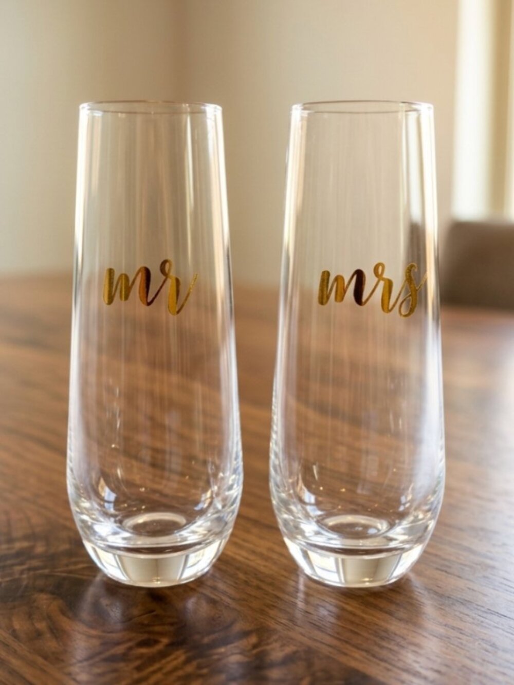 Set of 2 | Lillian Rose “Mr & Mrs” 8oz Stemless Champagne Toasting Flutes